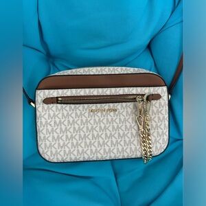 Michael Kors Crossbody Bag